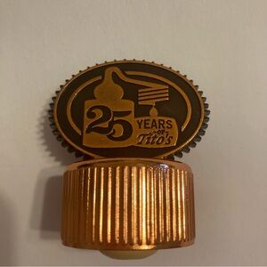 NIB Tito’s Vodka 25th Anniversary bottle stopper